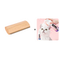 🥳2026 HEISSER VERKAUF🥳💞ÜBER 50.000 VERKAUFT!🐕🦴50% RABATT! Sanfte Entfilzungsbürste – Kein Ziepen, kein Schmerz. Ergonomischer Holzgriff. Entfernt Unterwolle und Schuppen. Ideal für ängstliche oder empfindliche Tiere. Für eine entspannte Fellpflege. 🌿