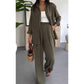 ✨ Solid Color Two Piece Set – Loose Shirt & Wide Leg Pants in perfekter Harmonie. Reduzierte Eleganz für den Alltag.