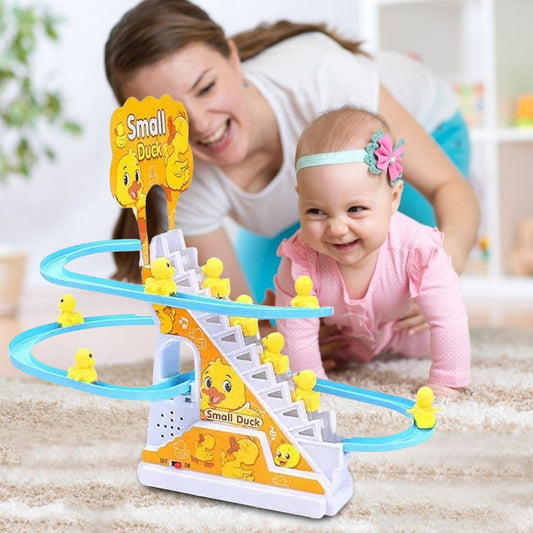🦆✨ Kleines Entchen, das die Treppe hochläuft – Lustiges elektrisches Spielzeug, leuchtende Farben, perfekt zum Wecken und Zum-Lachen-Bringen deines Babys 🎶🧸